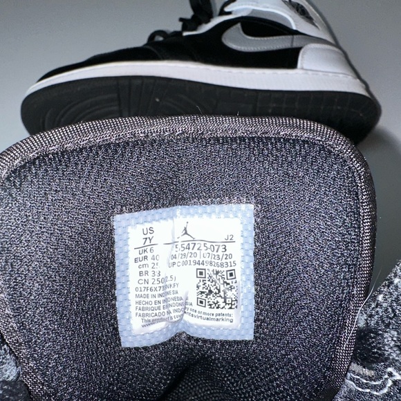 Selling my Jordan Collection!! 
(All authentic, serious buyers only please) 😊 - Picture 4 of 4